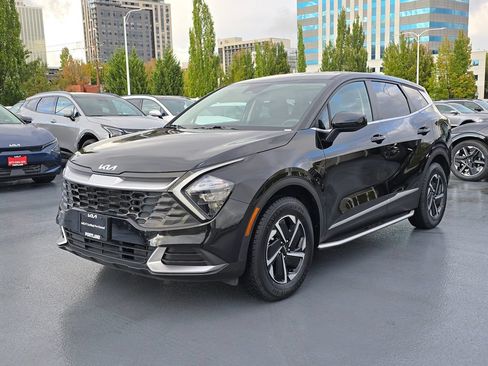 Certified 2023 Kia Sportage LX AWD/4WD image 8