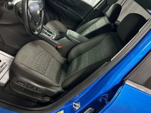 Used 2024 Chevrolet Equinox LT w/ LPO, Floor Liner Package image 12