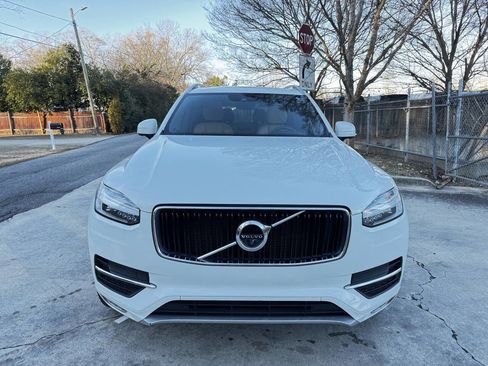 Used 2018 Volvo XC90 T5 Momentum w/ Convenience Package image 2