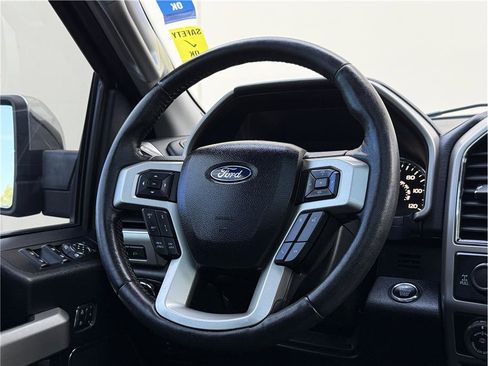 Used 2017 Ford F150 Lariat w/ Equipment Group 502A Luxury image 13