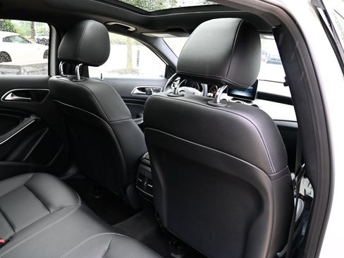 Used 2019 Mercedes-Benz GLA 250 4MATIC image 45
