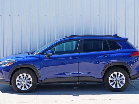 Used 2023 Toyota Corolla Cross LE image 44