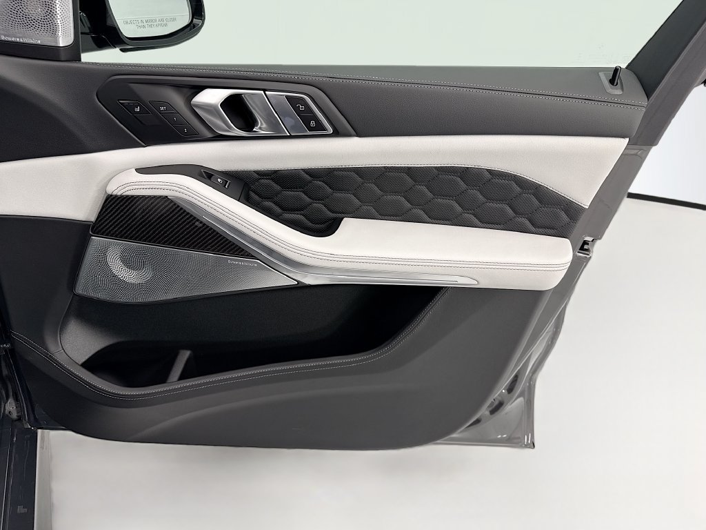 New 2026 BMW X5 M Competition w/ Executive Package AWD/4WD image 24