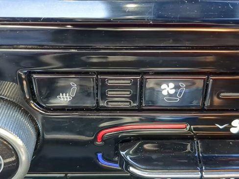 Used 2021 Jeep Grand Cherokee L Overland w/ Luxury Tech Group IV image 29