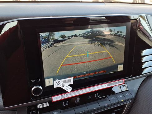 Used 2026 Toyota Camry SE FWD image 22