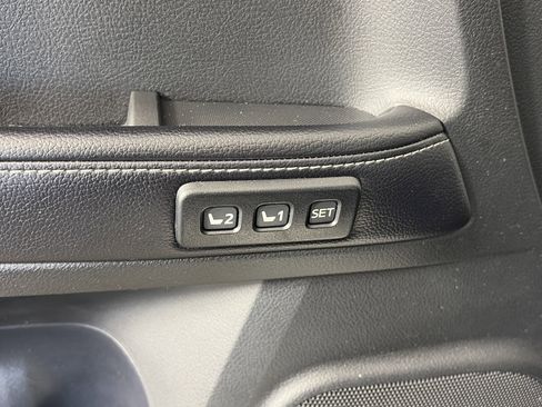 Used 2016 Toyota 4Runner Limited image 24