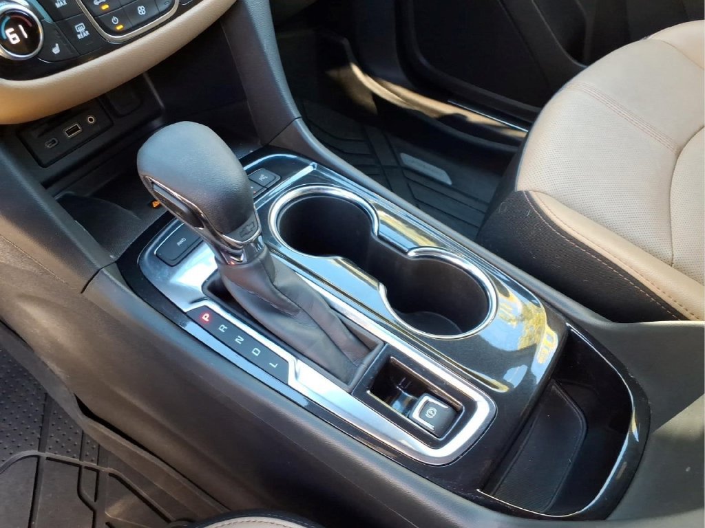 Used 2024 Chevrolet Equinox Premier AWD/4WD image 9
