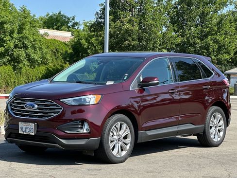 Used 2024 Ford Edge Titanium image 8