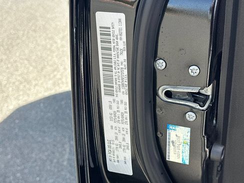Used 2015 RAM 1500 Laramie w/ Convenience Group AWD/4WD image 27