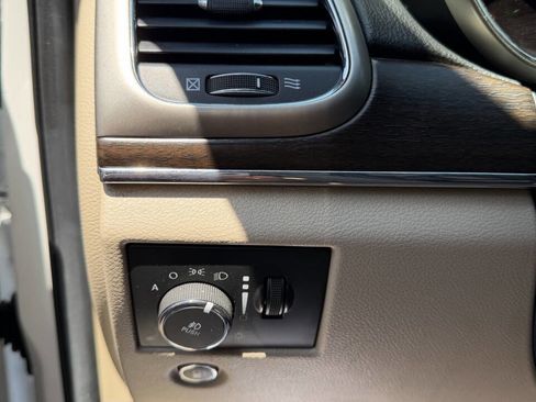 Used 2014 Jeep Grand Cherokee Limited w/ Trailer Tow Group IV image 15