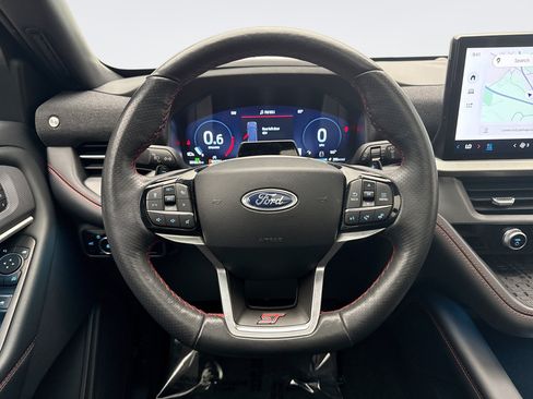 Used 2025 Ford Explorer ST AWD/4WD image 12