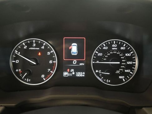 Certified 2025 Subaru Crosstrek 2.0i Premium image 12