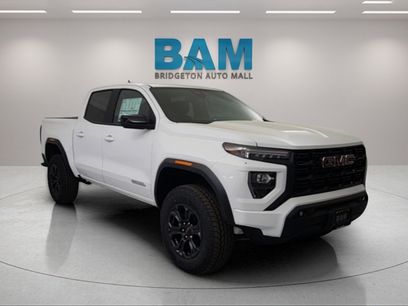 New 2025 GMC Canyon Elevation w/ Convenience Package