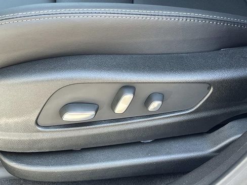 New 2025 Cadillac XT5 Premium Luxury image 22