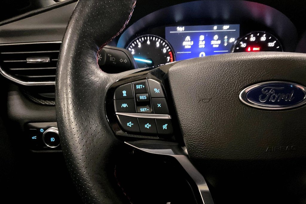 Certified 2023 Ford Explorer ST-Line AWD/4WD image 17