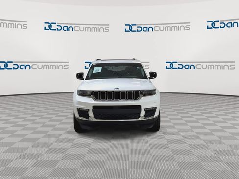 Used 2021 Jeep Grand Cherokee L Limited AWD/4WD image 3