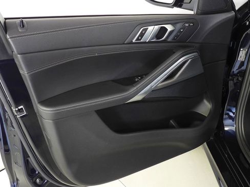 Used 2021 BMW X6 xDrive40i w/ M Sport Package image 11