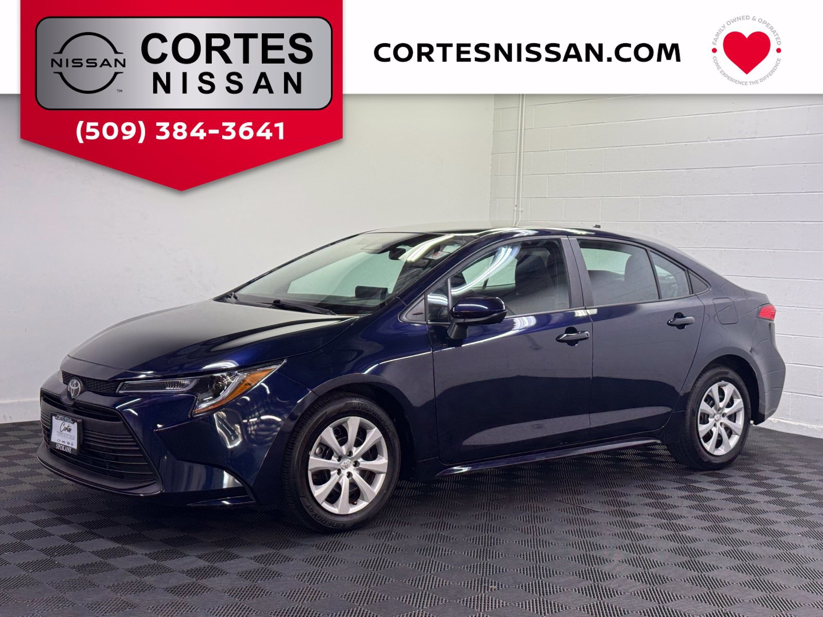 Used 2025 Toyota Corolla LE FWD image 1
