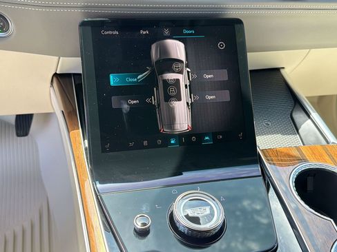 Used 2026 Cadillac Escalade Platinum Sport w/ LPO, Floor Liner Package image 28