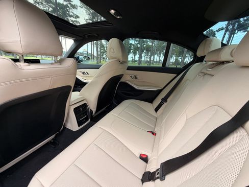 Used 2024 BMW 330i Sedan w/ Premium Package RWD image 15