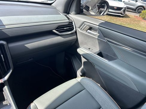 Certified 2024 GMC Acadia AT4 w/ Luxury Package image 17