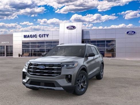 New 2026 Ford Explorer Active w/ Active Comfort Package AWD/4WD image 2