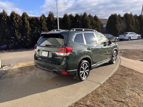 Certified 2022 Subaru Forester Limited image 4