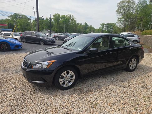 Used 2008 Honda Accord LX-P image 2