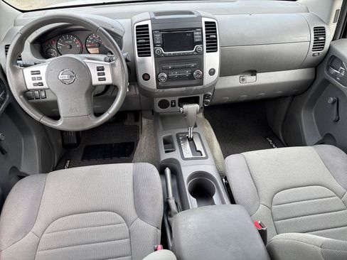 Used 2018 Nissan Frontier S RWD image 11