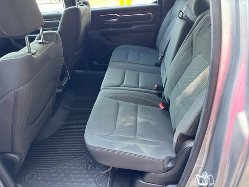 Used 2022 RAM 1500 Big Horn AWD/4WD image 10