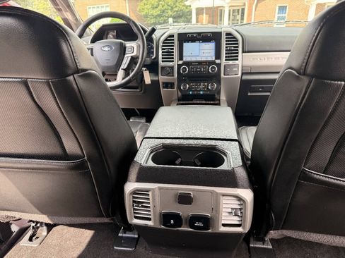 Used 2017 Ford F350 Lariat w/ Chrome Package AWD/4WD image 21
