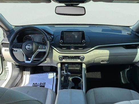 Used 2020 Nissan Altima 2.5 SV image 27