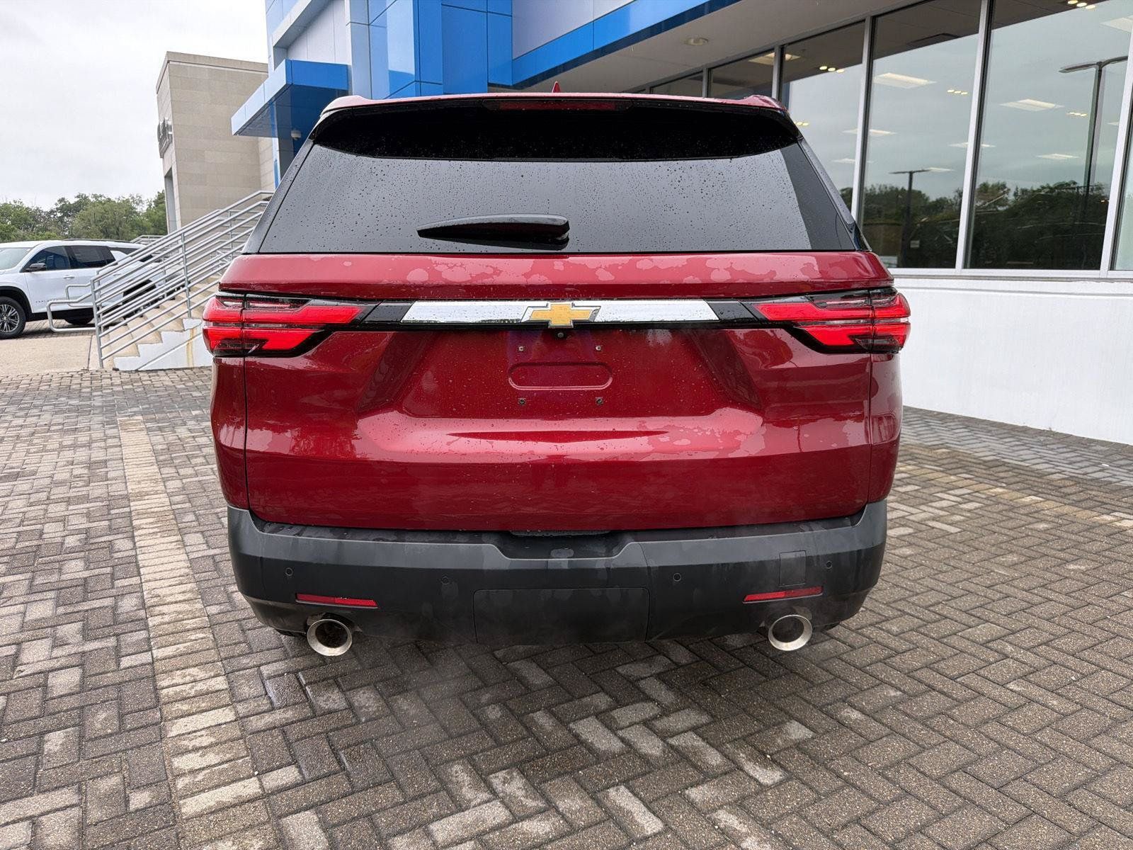 Used 2022 Chevrolet Traverse LT AWD/4WD image 4