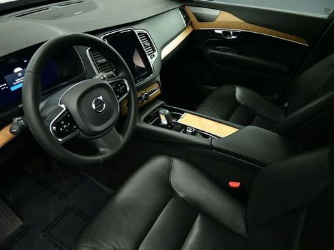 Used 2023 Volvo XC90 B6 Plus w/ Protection Package image 49