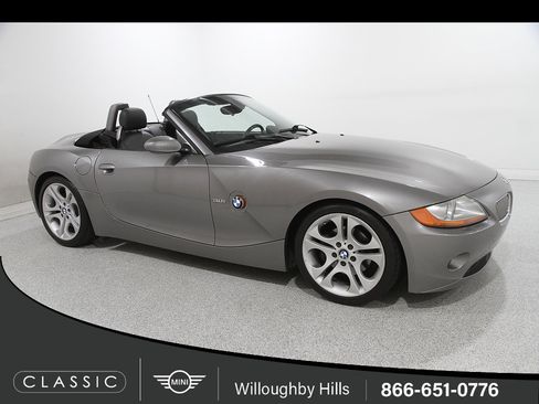 Used 2003 BMW Z4 3.0i RWD image 1