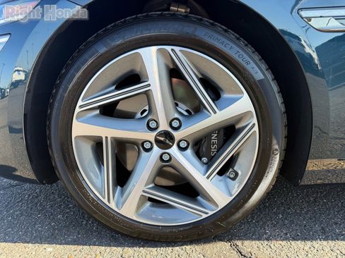 Used 2025 Genesis G80 3.5T Sport image 10