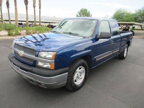 Used 2004 Chevrolet Silverado 1500 LS w/ Light Duty Power Package RWD image 2