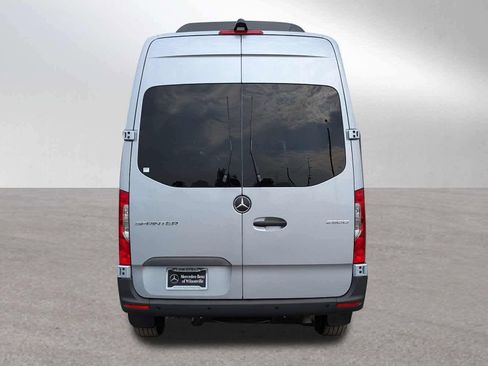 New 2025 Mercedes-Benz Sprinter 2500 image 4