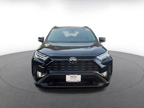 Used 2025 Toyota RAV4 XLE image 5