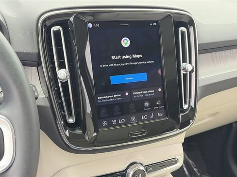 Certified 2023 Volvo XC40 B5 Ultimate w/ Climate Package AWD/4WD image 27
