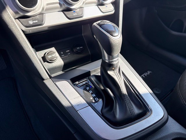 Used 2019 Hyundai Elantra SE w/ Cargo Package FWD image 15