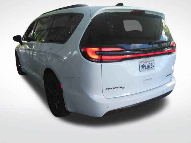 Used 2025 Chrysler Pacifica Limited FWD image 10