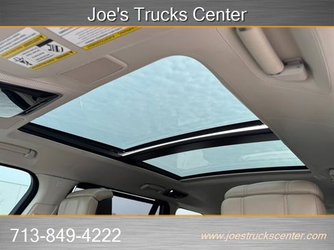 Used 2019 Land Rover Range Rover Long Wheelbase Autobiography image 20