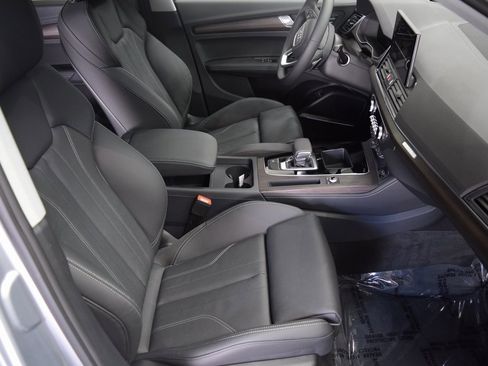 New 2025 Audi Q5 e Premium Plus image 7