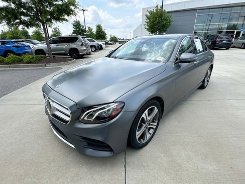 Used 2020 Mercedes-Benz E 350 Sedan image 5