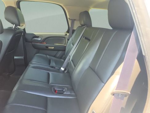 Used 2014 Chevrolet Tahoe LT RWD image 22