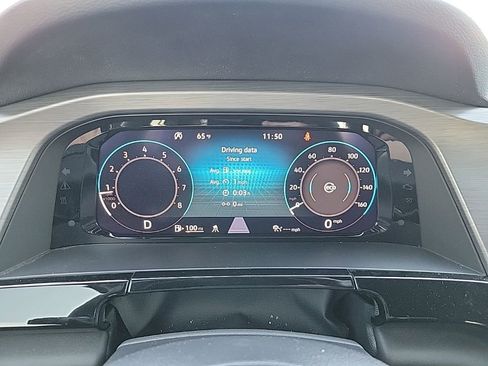 Used 2024 Volkswagen Atlas Cross Sport SE image 23