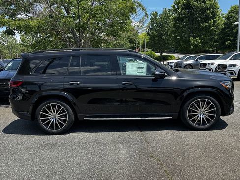 New 2026 Mercedes-Benz GLS 450 4MATIC image 9