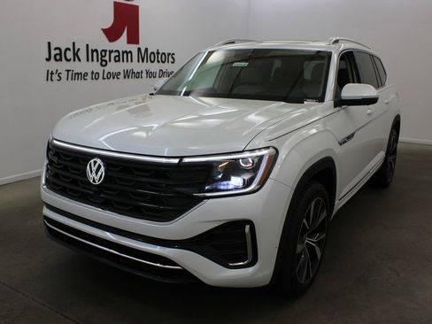 New 2026 Volkswagen Atlas SEL Premium R-Line image 2