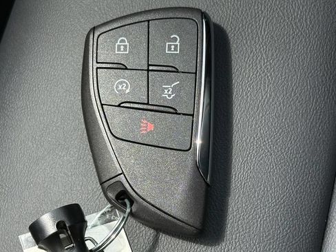 New 2026 GMC Acadia Elevation w/ Elevation Premium Package AWD/4WD image 32